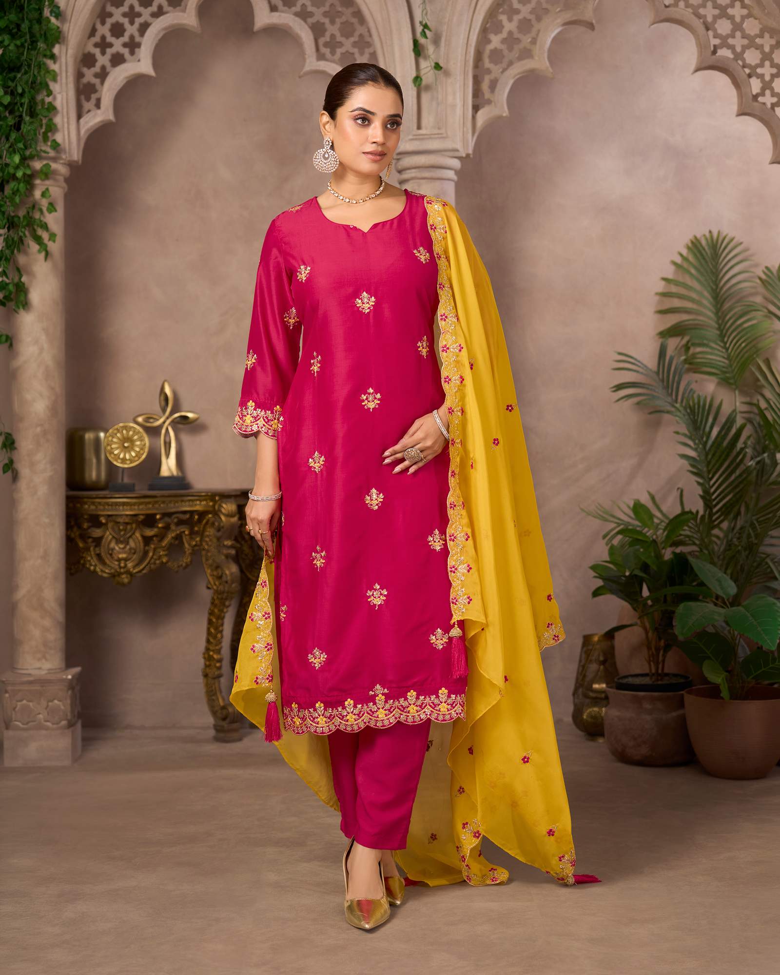 tulyata-pink-chinnon-embroidered-kurta-set-with-dupatta-for-women