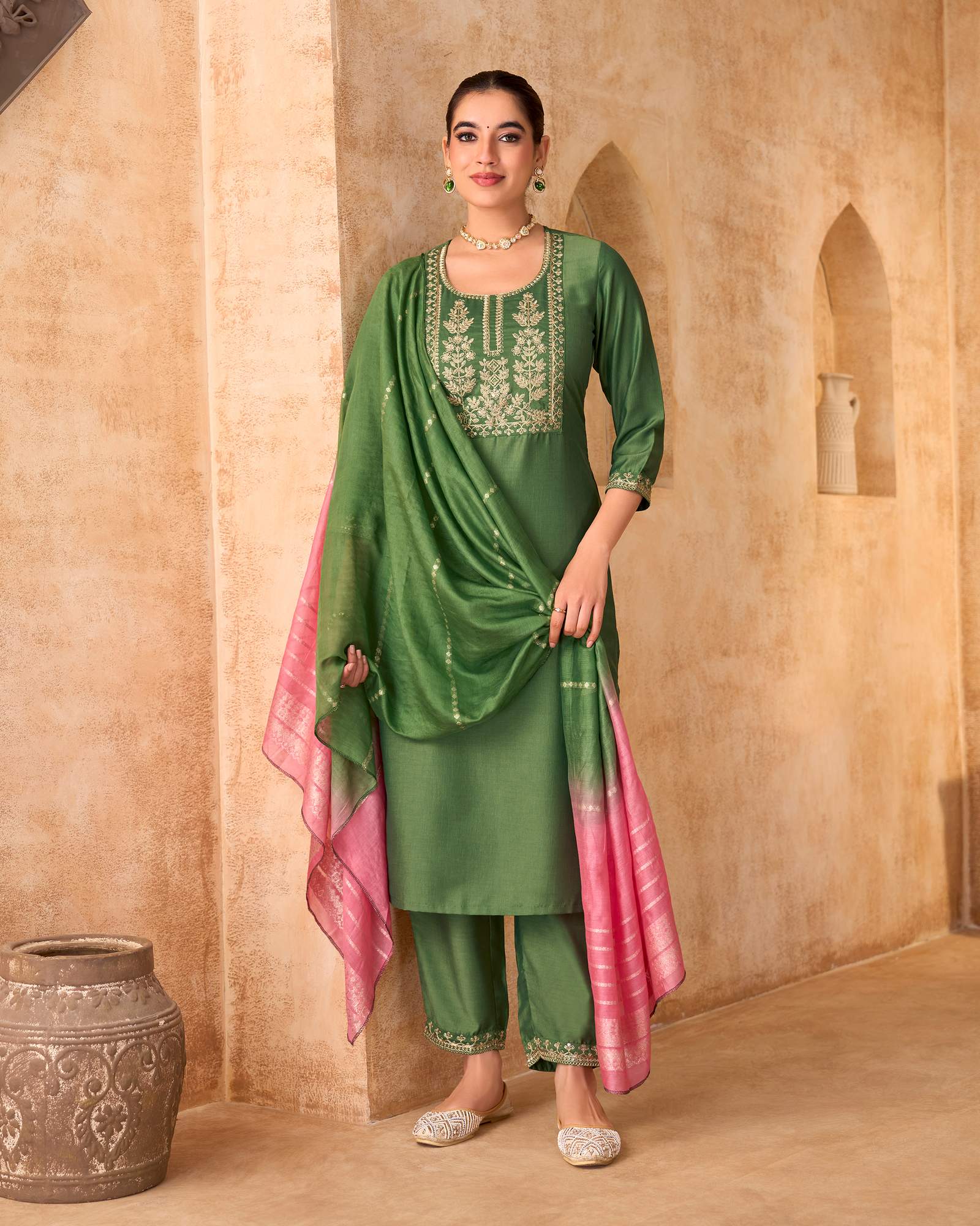green-cotton-blend-embroidered-kurta-pant-with-chanderi-jacquard-dupatta