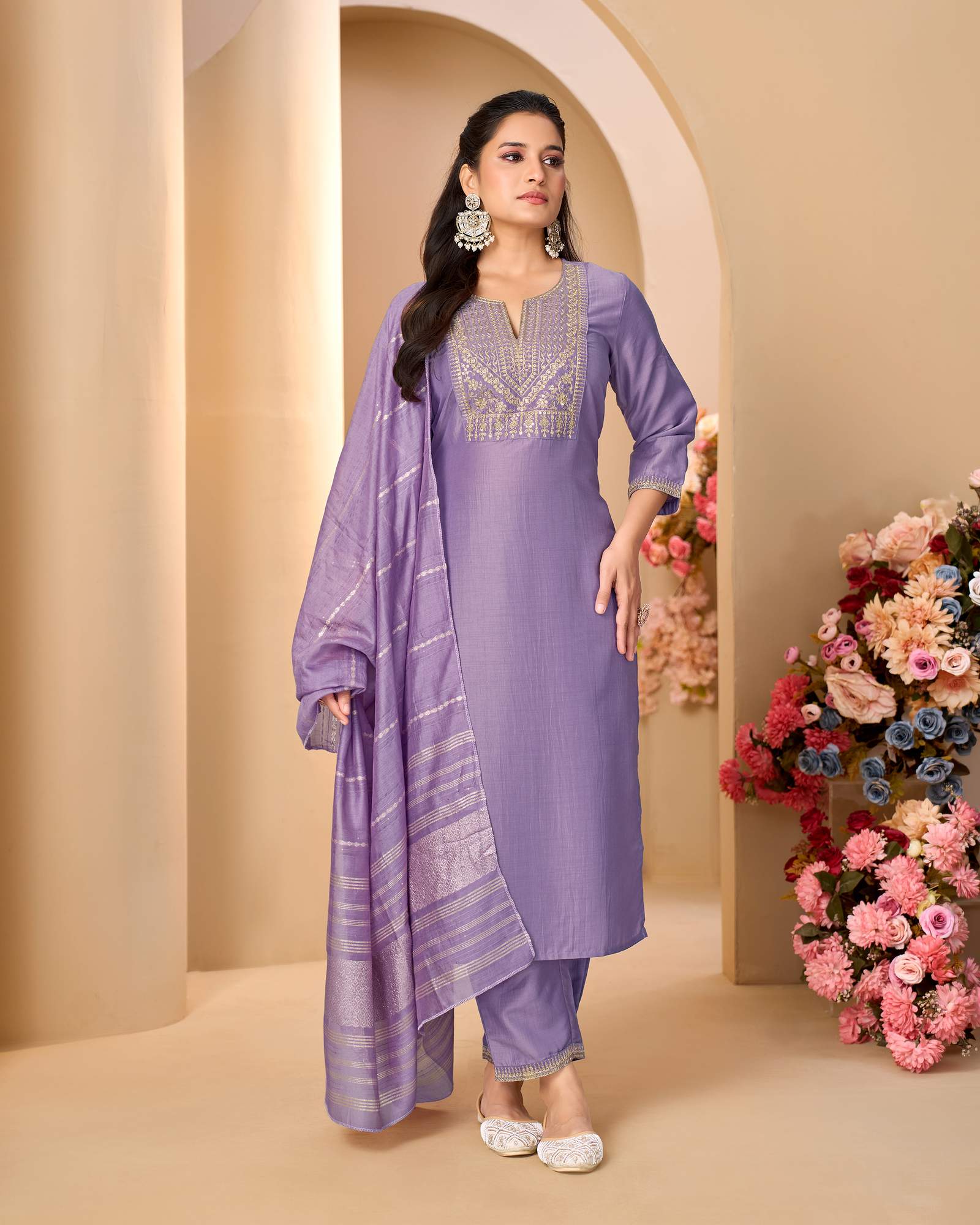 purple-chinon-embroidered-kurta-set-with-jacquard-dupatta